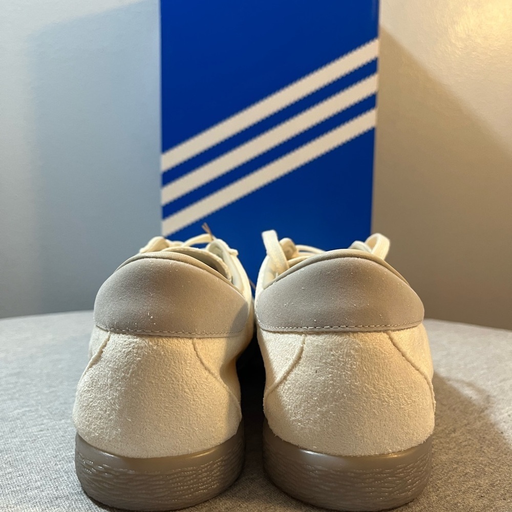 Adidas Tobacco Gruen Cream Bliss White Suede Sneakers Men's Size 10 GX6940 - Picture 5 of 10